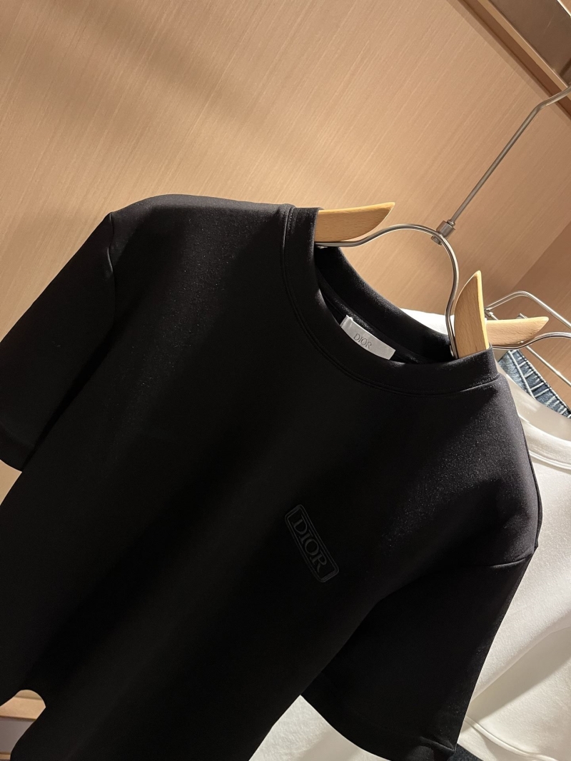 chr1st1an D10r t-shirts